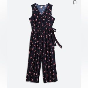 EUC Kaileigh Delaney Knit Cropped Jumpsuit Navy-Size Medium Petite